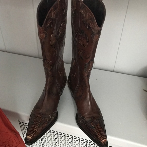 Hand Tooled Italian Leather Boots - Picture 3 of 7
